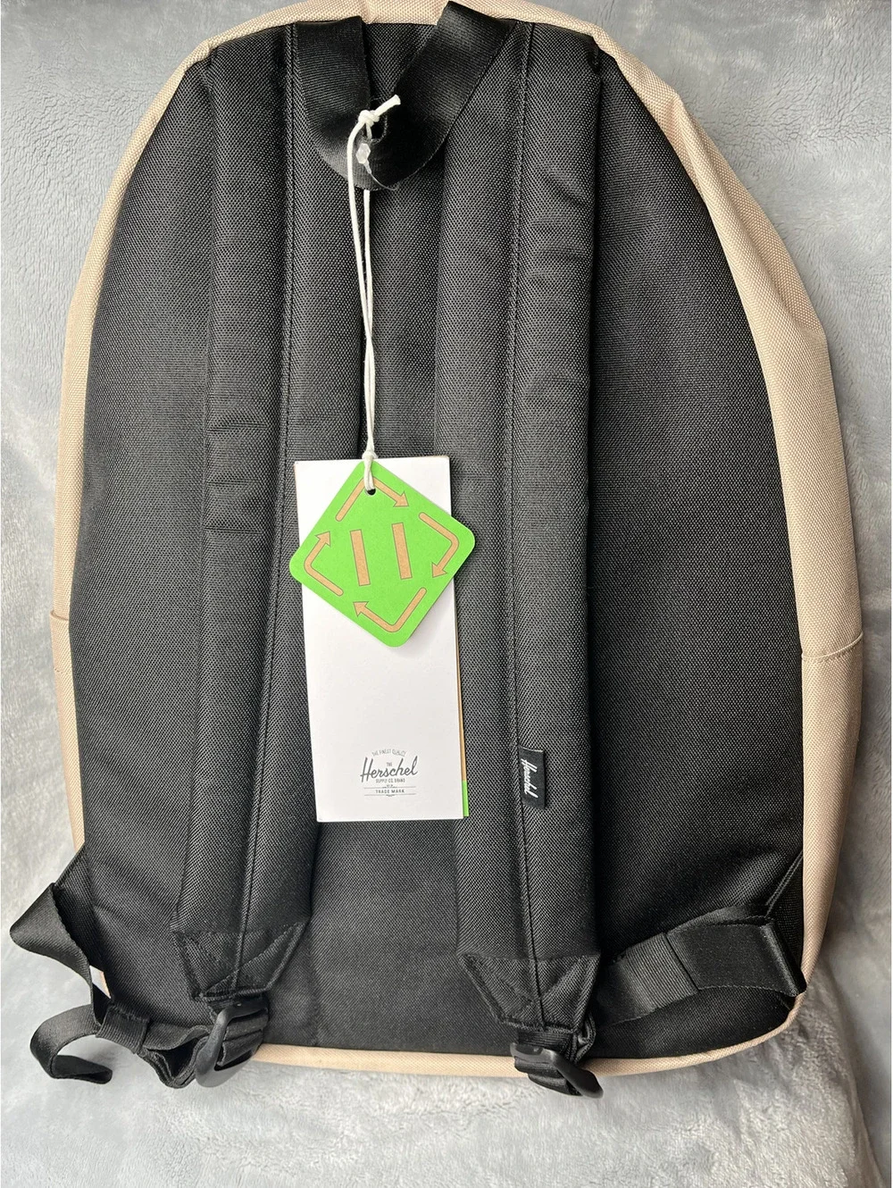 NWT Herschel Light Taupe/Classic Backpack Size XL